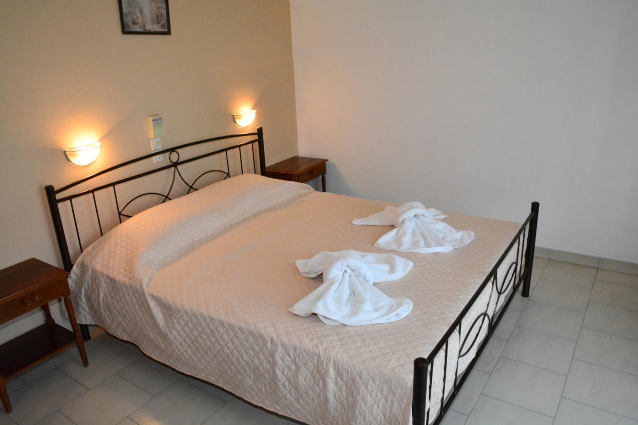Voula Apartments Agia Marina  Ngoại thất bức ảnh